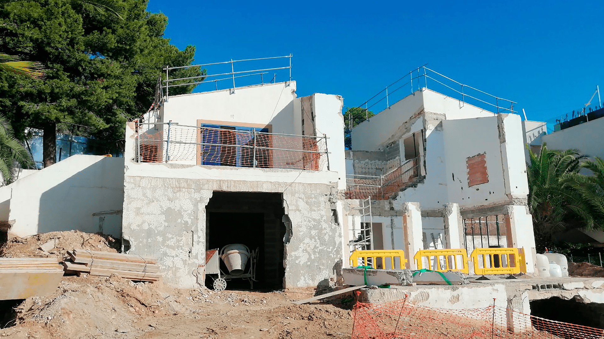 Core refurbishment or new build in Majorca