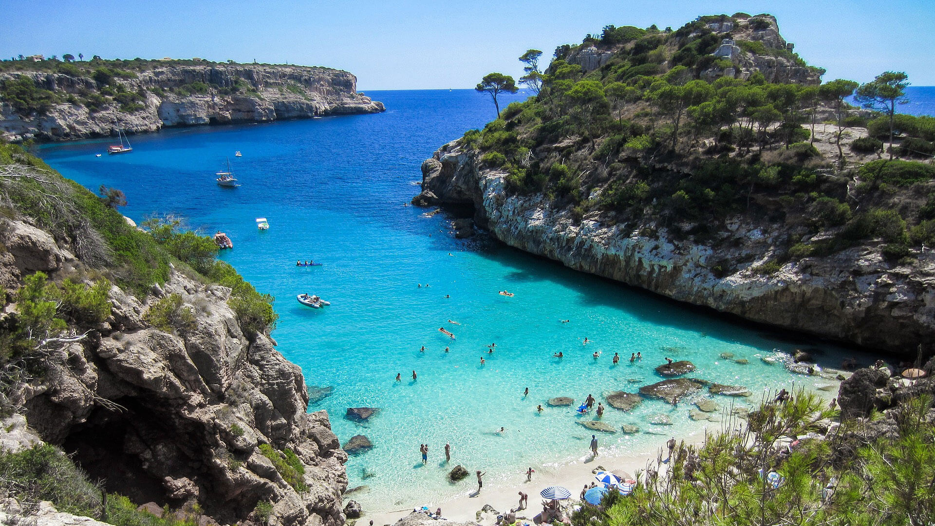 Bathing bay on Majorca